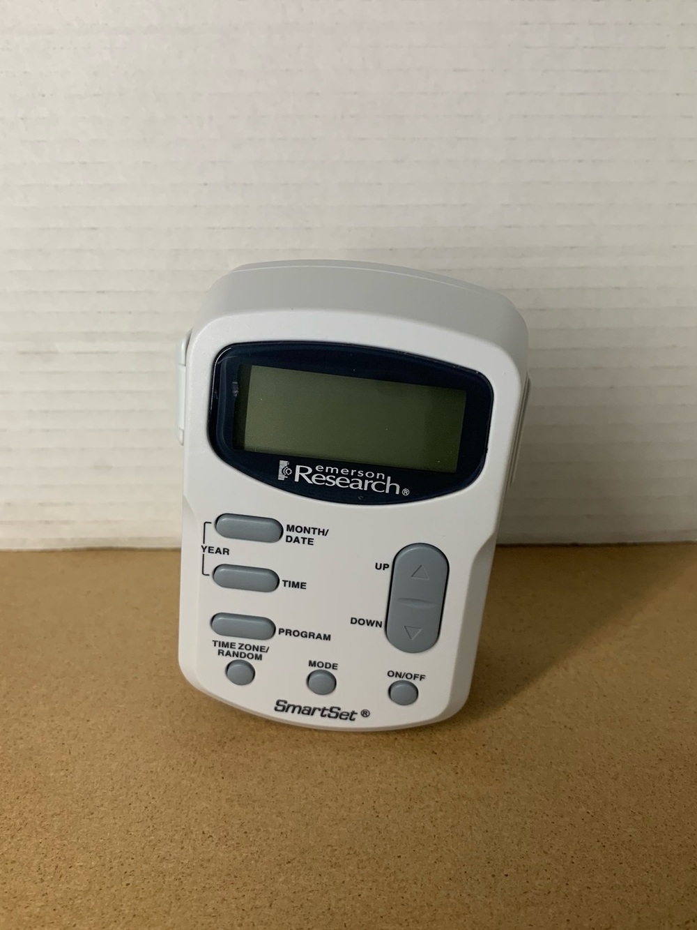 SMART SET EMERSON RESEARCH Digital Lamp Control Security Timer w/Outlet